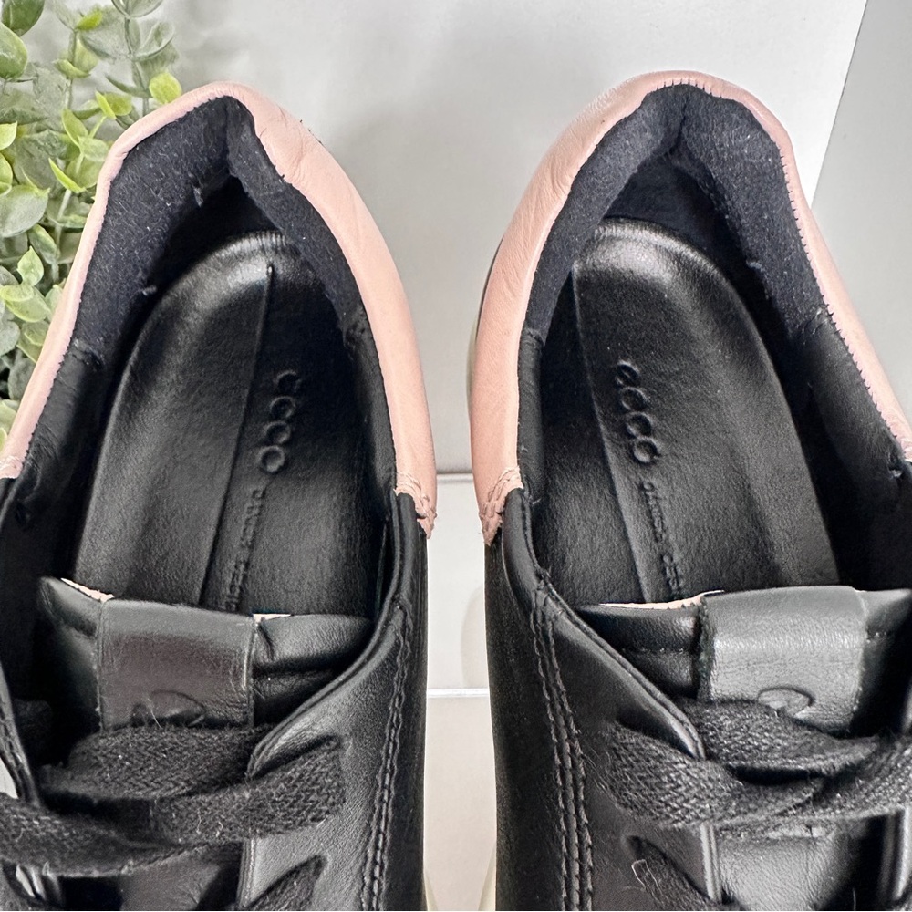 ECCO Women’s Soft VII Leather Elastic Lace Up Black Slip On Sneakers Size 8 - Picture 4 of 11